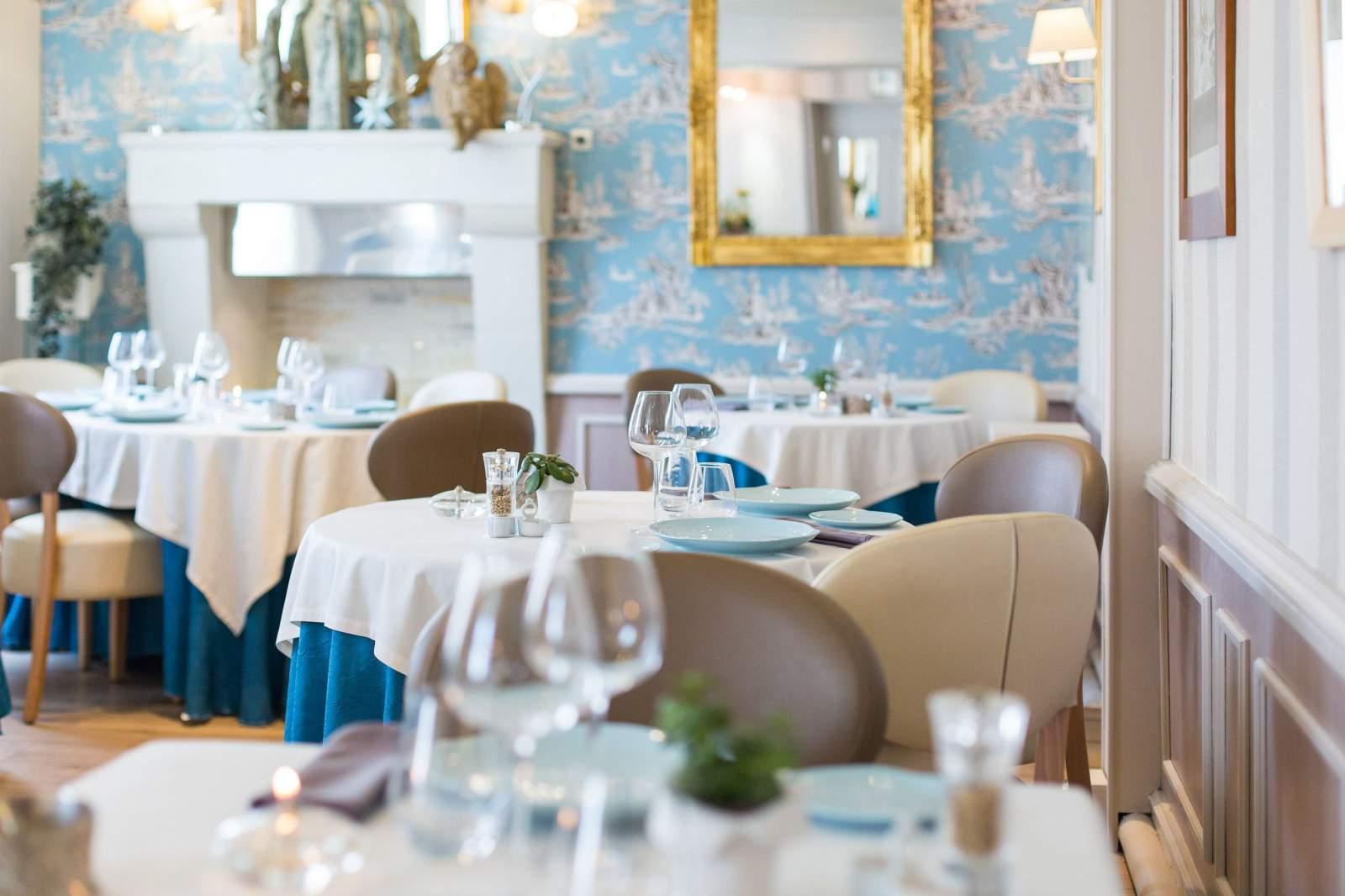Logis Hotels Restaurant La Mere Hamard Semblancay Экстерьер фото